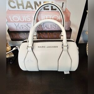 NWT. Marc Jacobs White Barrel Bag.